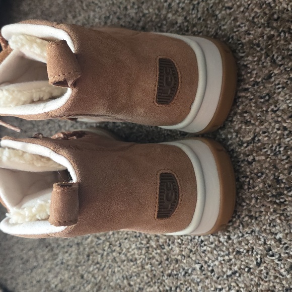 New UGG Women's Lakesider Heritage Mid Boots - Picture 5 of 6